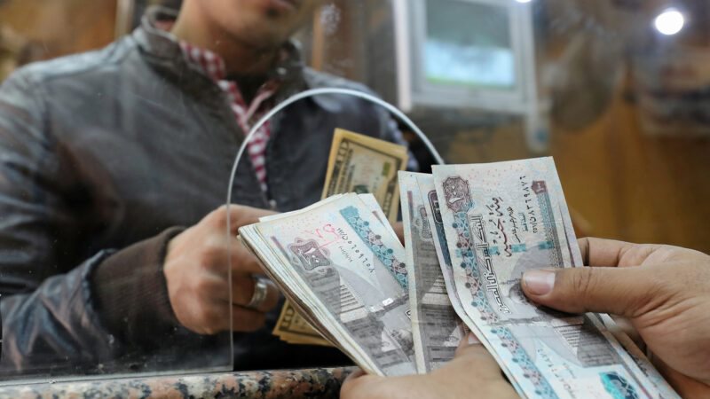 ننشر جدول الحد الأدنى للأجور 2025 بعد زيادة المرتبات الجديدة "شوف هتقبض كام"