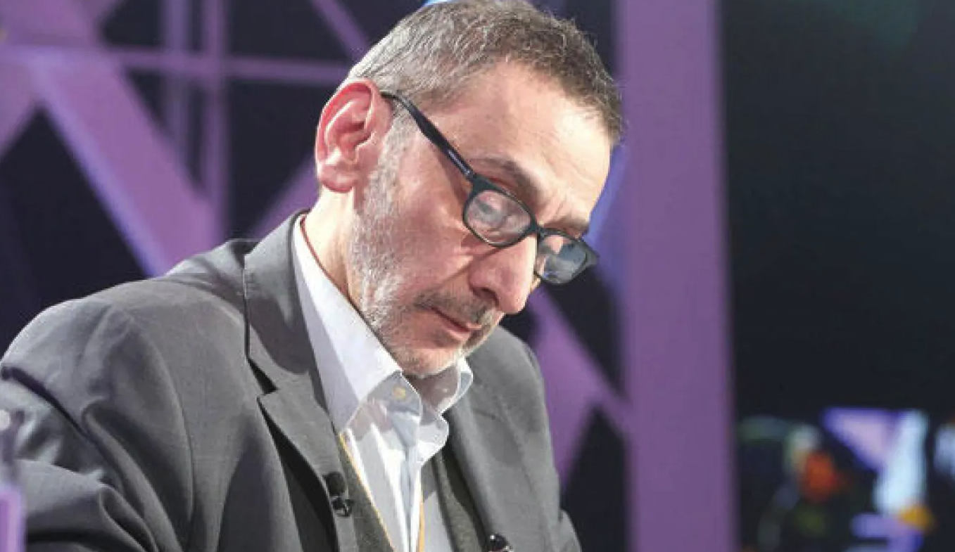 وفاة الموسيقار اللبناني زياد الرحباني نجل فيروز عن عمر 69 عامًا