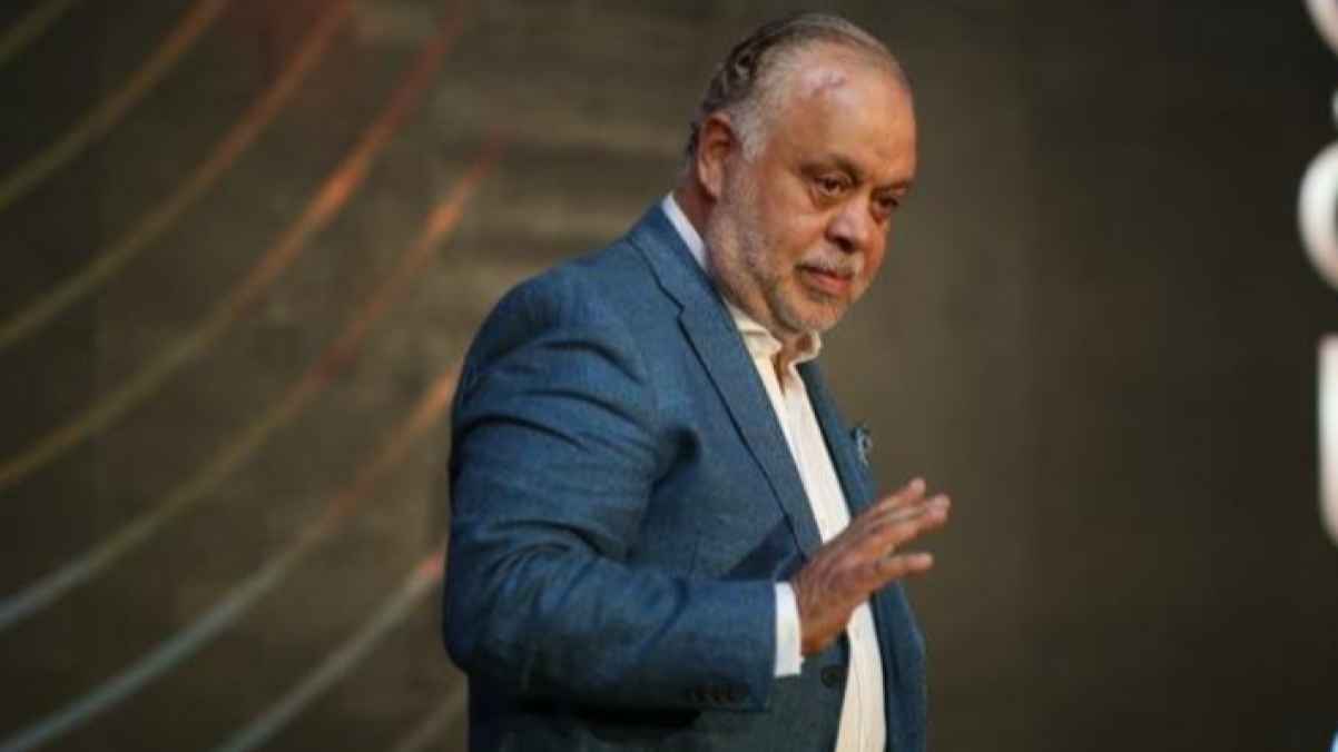 أشرف زكي لـ الفنانين: الفن مسؤولية قبل أن يكون شهرة.. واحترام القيم واجب لا خيار