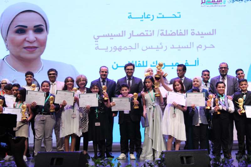 وزير الثقافة يُكرم الفائزين بجائزة الدولة للمبدع الصغير 2025م