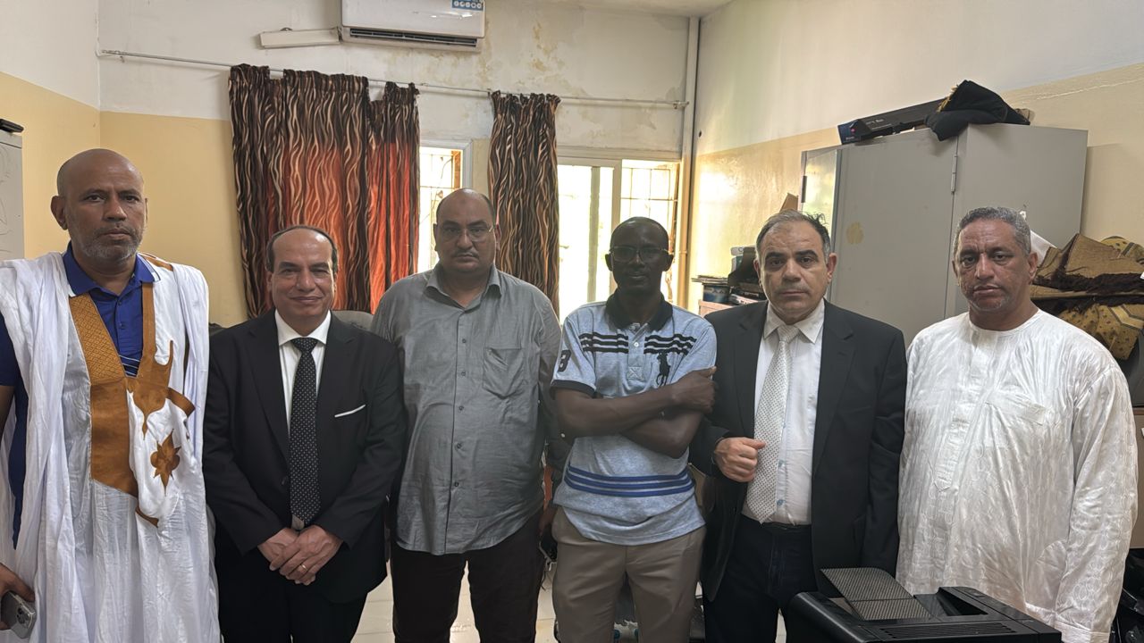 نائب رئيس جامعة "انتاجوب" السنغالية يستقبل وفد رسالة السلام ويشيد بفكر الأستاذ على الشرفاء حول الزكاة