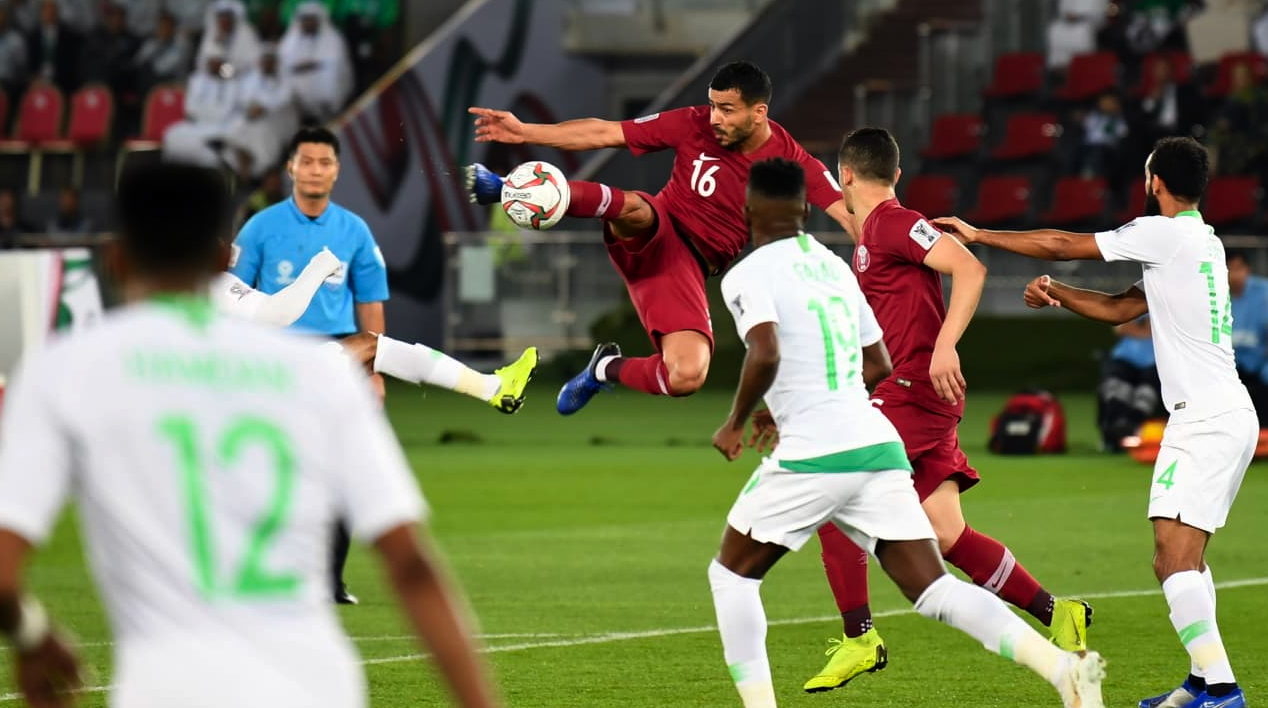 الأهلي يتوج بكأس السوبر السعودي في نهائي مثير على حساب النصر