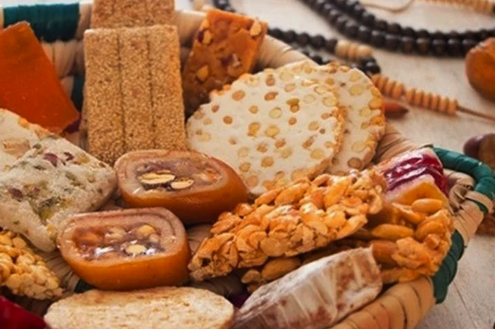 حلوى المولد .. هل أنت من الممنوعين من تناولها ؟.. نصائح مهمة للصحة