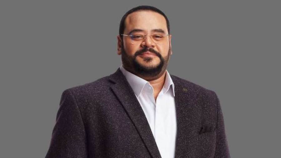 محمد ممدوح ينضم لفيلم ”حتة مني” مع علي صبحي