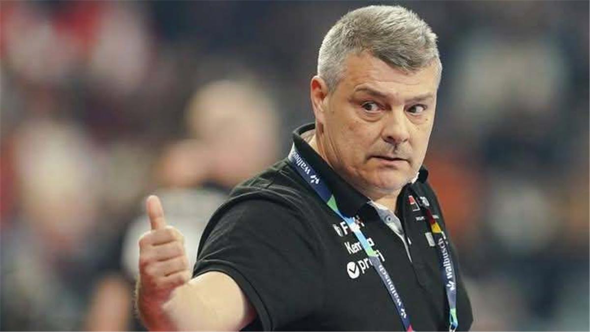 باسكوال يعلن قائمة منتخب مصر لكرة اليد استعدادًا لبطولة إفريقيا في رواندا