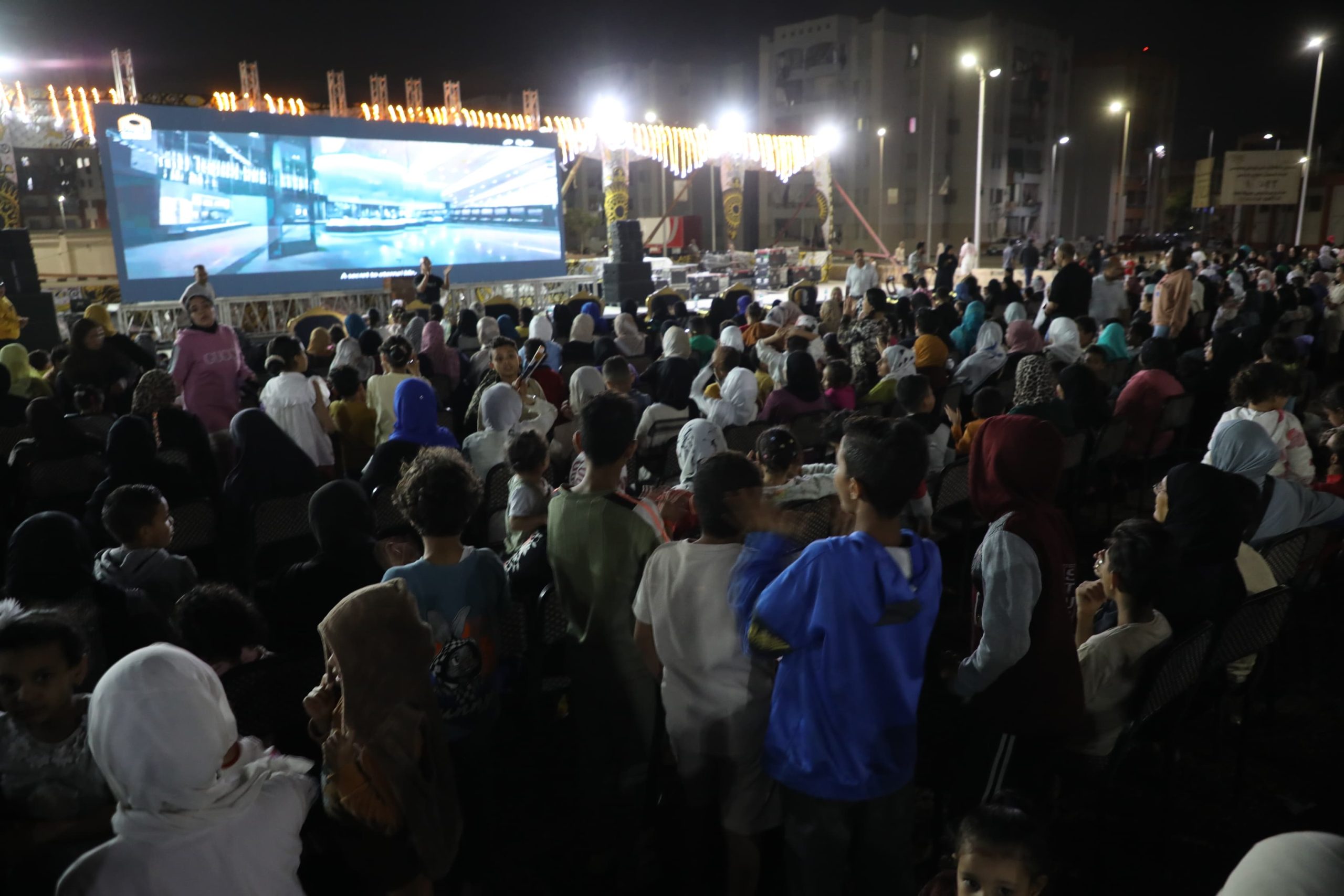 شاشات عملاقة في ميادين القاهرة لبث حفل افتتاح المتحف المصري الكبير على الهواء