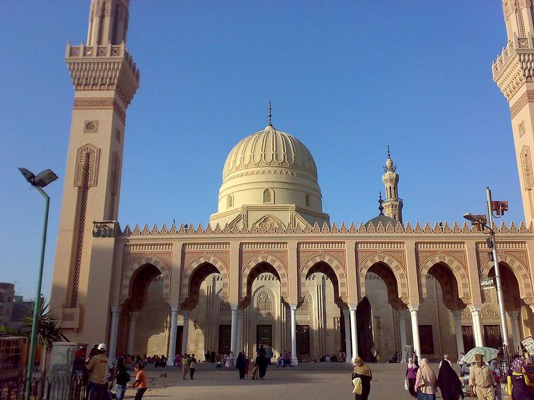 موعد الليلة الختامية لـ مولد السيد البدوي 2025.. سيرته الذاتية وأشهر أقواله