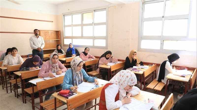 3 مواد بالصف الثالث الثانوى بشهادة البكالوريا.. مواد إجبارية ومستوى متقدم