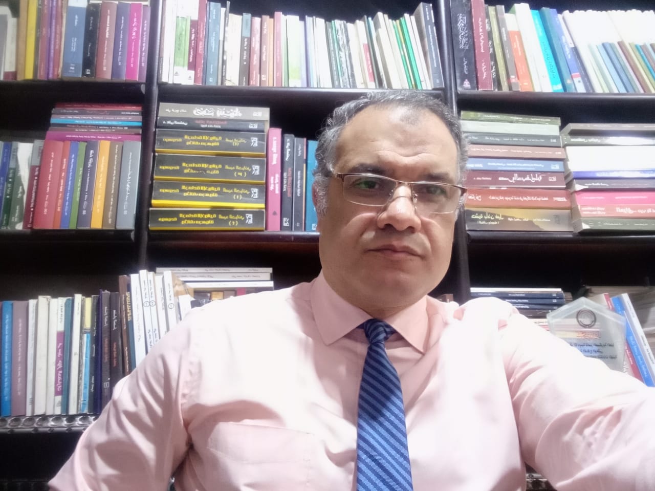 هشام النجار يكتب : لماذا تتحول بعض  خطب الجمعة إلى ساحة لترويج  المرويات المكذوبة ؟