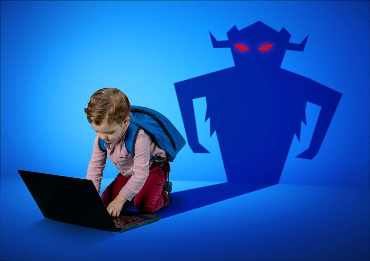 كيف تحمي أطفالك من مخاطر الإنترنت؟