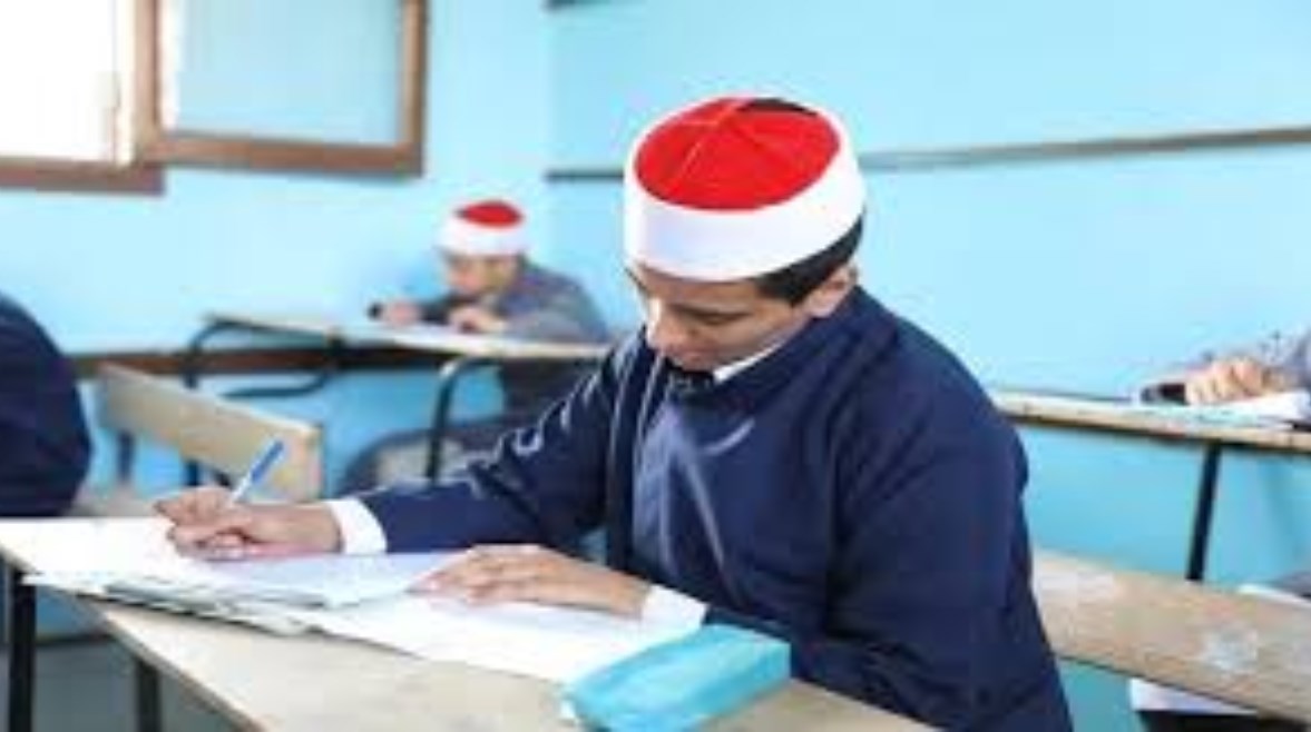 موعد امتحانات الترم الأول بالأزهر 2025\2026 سنوات النقل والشهادات