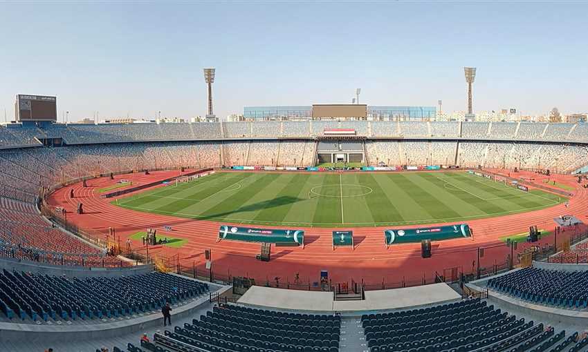 اتحاد الكرة يعلن قائمة الملاعب المصرية المعتمدة من كاف لاستضافة المباريات القارية