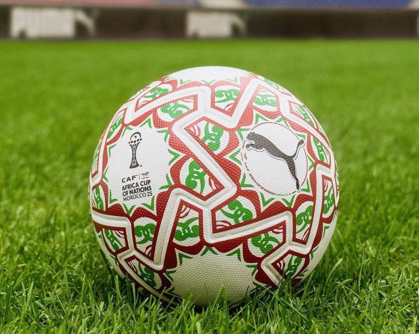 بعد وصولها مصر.. المنتخب يخوض تدريباته الجماعية بالكرة الرسمية لأمم إفريقيا