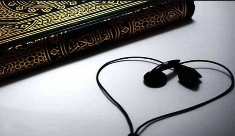 هل يصح سماع القرآن أثناء العمل؟.. دار الإفتاء تُجيب