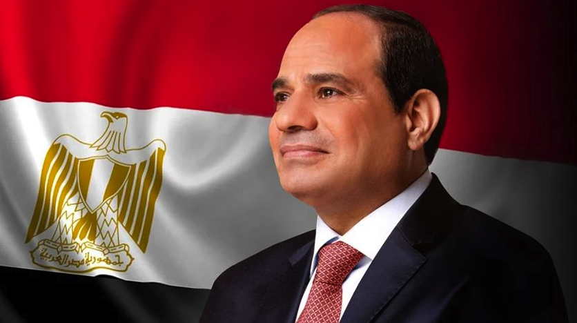 الرئيس السيسي يُصدر قراراً جمهورياً بترقية قائد القوات البحرية و قائد القوات الجوية إلى رتبة الفريق