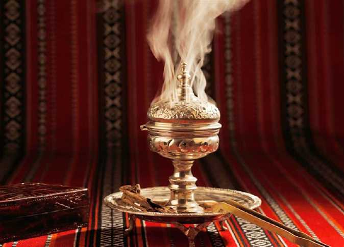 ما حكم استخدام البخور والمُعطرات في نهار رمضان؟.. الأزهر يجيب