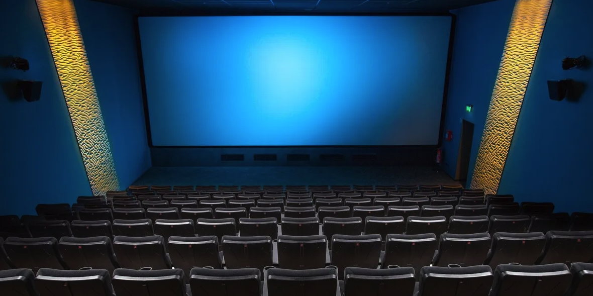 «الإغلاق المبكر» يهدد السينما المصرية بفقد نصف أرباحها