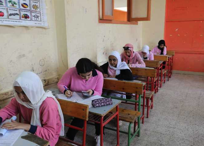 بعد تاجيلها بسبب الطقس السيي،المواعيد الجديدة للامتحانات في القاهرة
