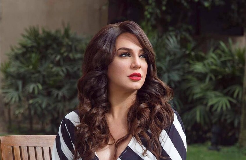 سلاف فواخرجي تُكرَّم في مهرجان أسوان لأفلام المرأة احتفاءً بمسيرتها الفنية