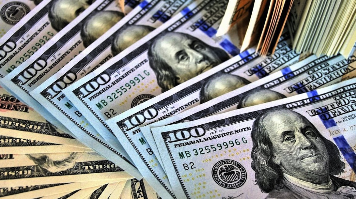 استقرار سعر الدولار اليوم الأحد 5 أبريل 2026 في البنوك