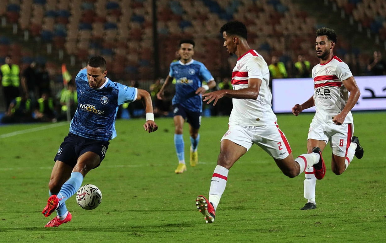 قبل القمة المرتقبة.. 12 لاعبًا ارتدوا قميص الزمالك وبيراميدز