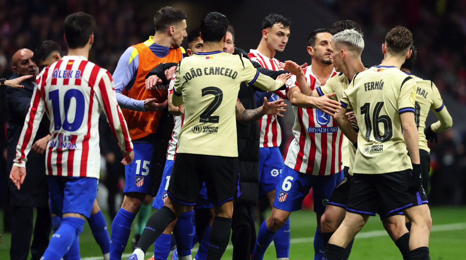 أتلتيكو مدريد وإلتشي.. سيميوني يعيد أوبلاك لحراسة المرمى في الدوري الإسباني