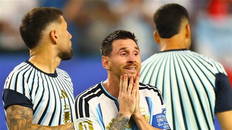 ذا أتلتيك منتخب مصر أربك ميسي وكشف عورات الأرجنتين في كأس العالم