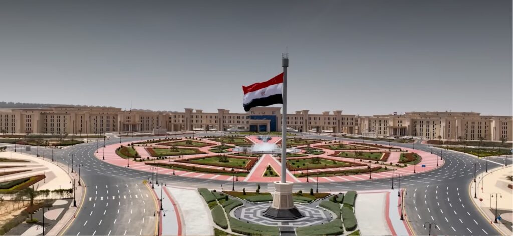 الرئيس السيسي يشهد افتتاح مقر القيادة الاستراتيجية للدولة بالعاصمة الإدارية الجديدة